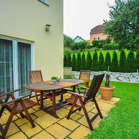 Ferienwohnung Regina Sankt Peter-Freienstein Exteriér fotografie